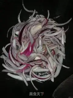 Make Onion fried eggs step 2