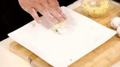 Make Chest-breathing potato balls step 5