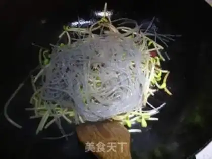 Make A soybean sprouts fan step 6
