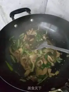 Make Scrambled mushrooms step 4