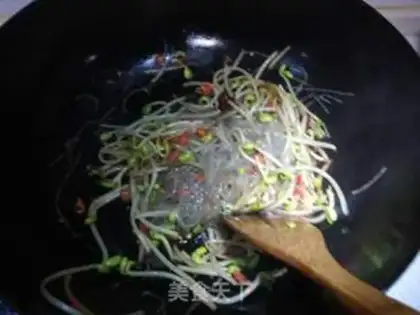 Make A soybean sprouts fan step 8