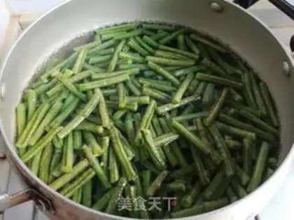Make Beef silk and beans step 4