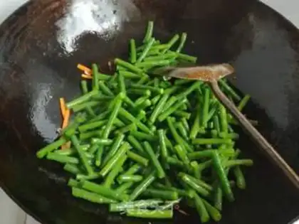 Make Beef silk and beans step 11