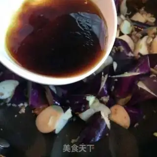 Make Garlic pork and eggplant step 5