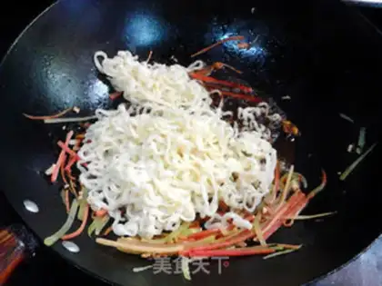 Make Soy sauce, noodle step 15