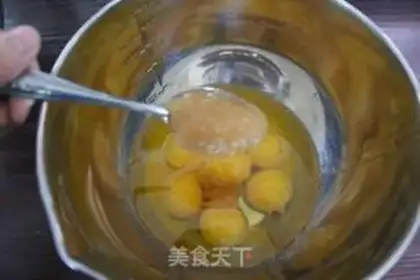 Make Apple chime cake step 2