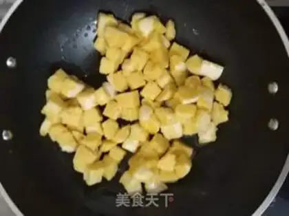 Make A golden bun step 4