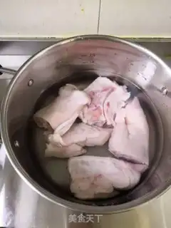 Make Pork hoof step 1