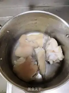 Make Pork hoof step 2