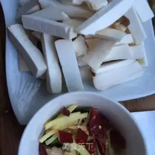 Make Chicken crumbs step 1