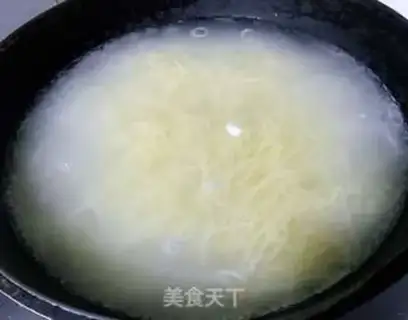 Make The shrimp pasta step 1