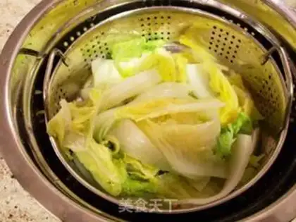 Make Korean pork bone soup step 4