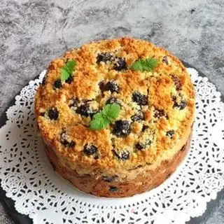 Make Blueberry cheesemuff cake step 15