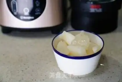 Make Ice cream and silver pear step 1
