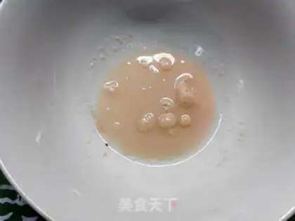 Make The yeast onion onions and eggs step 4