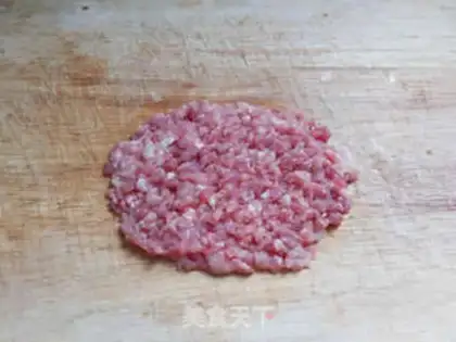 Make The meat and the fragrance of the beans step 0