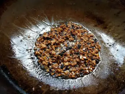 Make The meat and the fragrance of the beans step 5