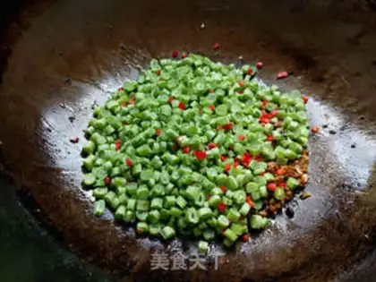 Make The meat and the fragrance of the beans step 6
