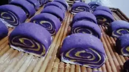 Make Potato pumpkin roll step 7