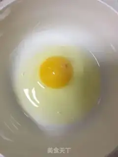 Make Sausage egg rolls step 0