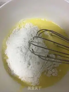 Make Sausage egg rolls step 1