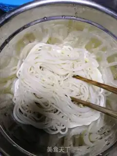 Make Spicy chicken noodle step 5