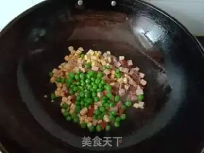 Make Corn green bean eggs, fried meat step 8