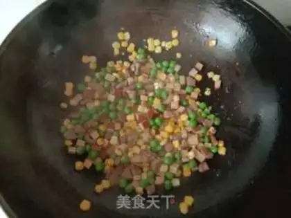 Make Corn green bean eggs, fried meat step 9
