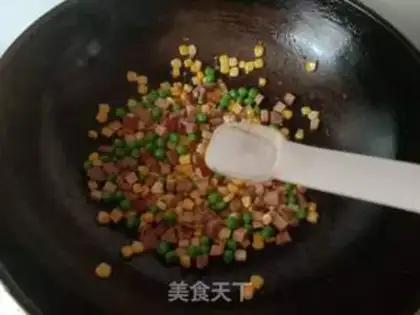 Make Corn green bean eggs, fried meat step 10