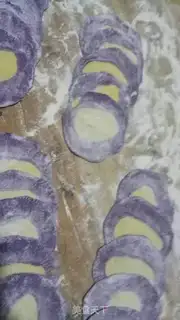 Make Colored roses step 9