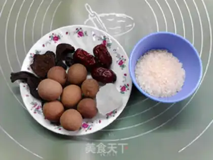 Make The gruel of red dates step 0