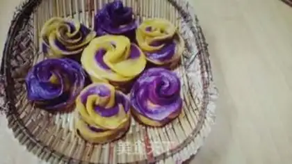 Make Colored roses step 17
