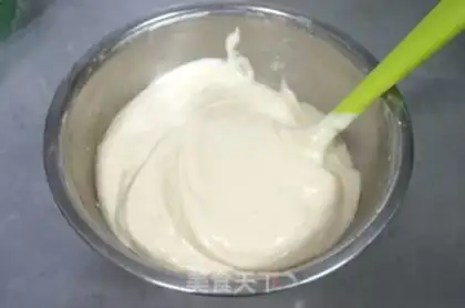 Make All the sponge sesame cake step 4