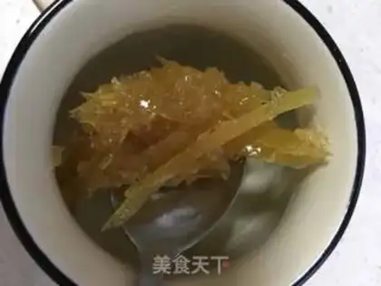 Make Make honey tea step 1