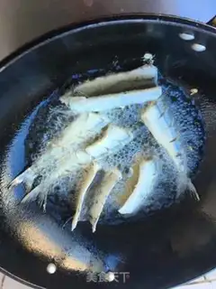 Make Dry-dried fresh horse-step fish step 4