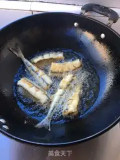 Make Dry-dried fresh horse-step fish step 5