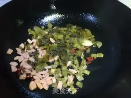 Make Sour and sour sausage powder step 3
