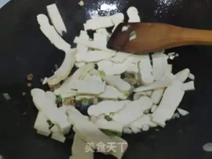 Make Tofu fried celery step 5