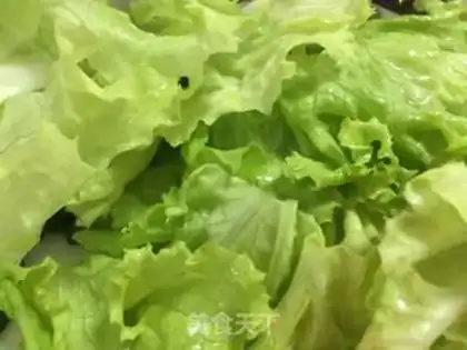 Make The chef Caesar salad step 1