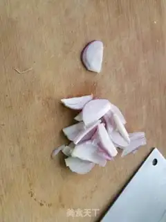 Make Eggs and bean sprouts step 1