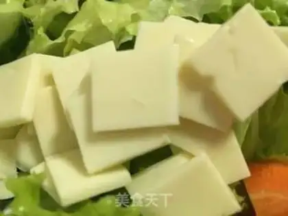 Make The chef Caesar salad step 3