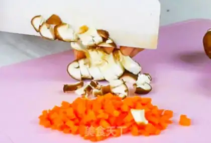Make Cheese mushroom chicken congee step 1