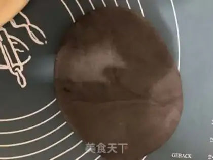 Make Double-coloured buns step 2