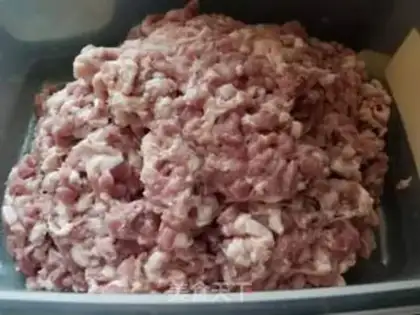 Make Homemade wide sausages step 2