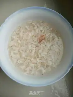 Make Shrimp-skinned fried eggs step 3