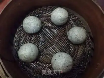 Make Black sesame with a bouquet step 4