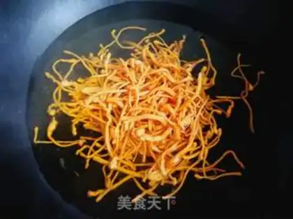 Make Worm and grass stew tofu step 3