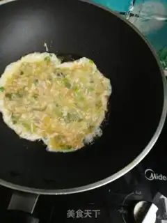 Make Shrimp-skinned fried eggs step 8