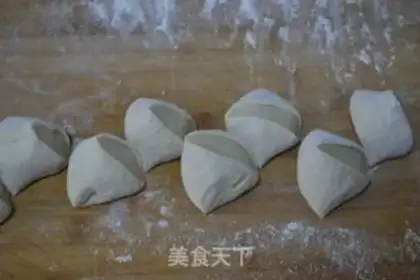 Make Red sugar kettle helmet step 7