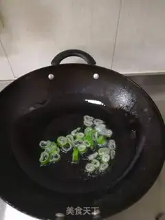 Make Hot cabbage vegetable pot step 1